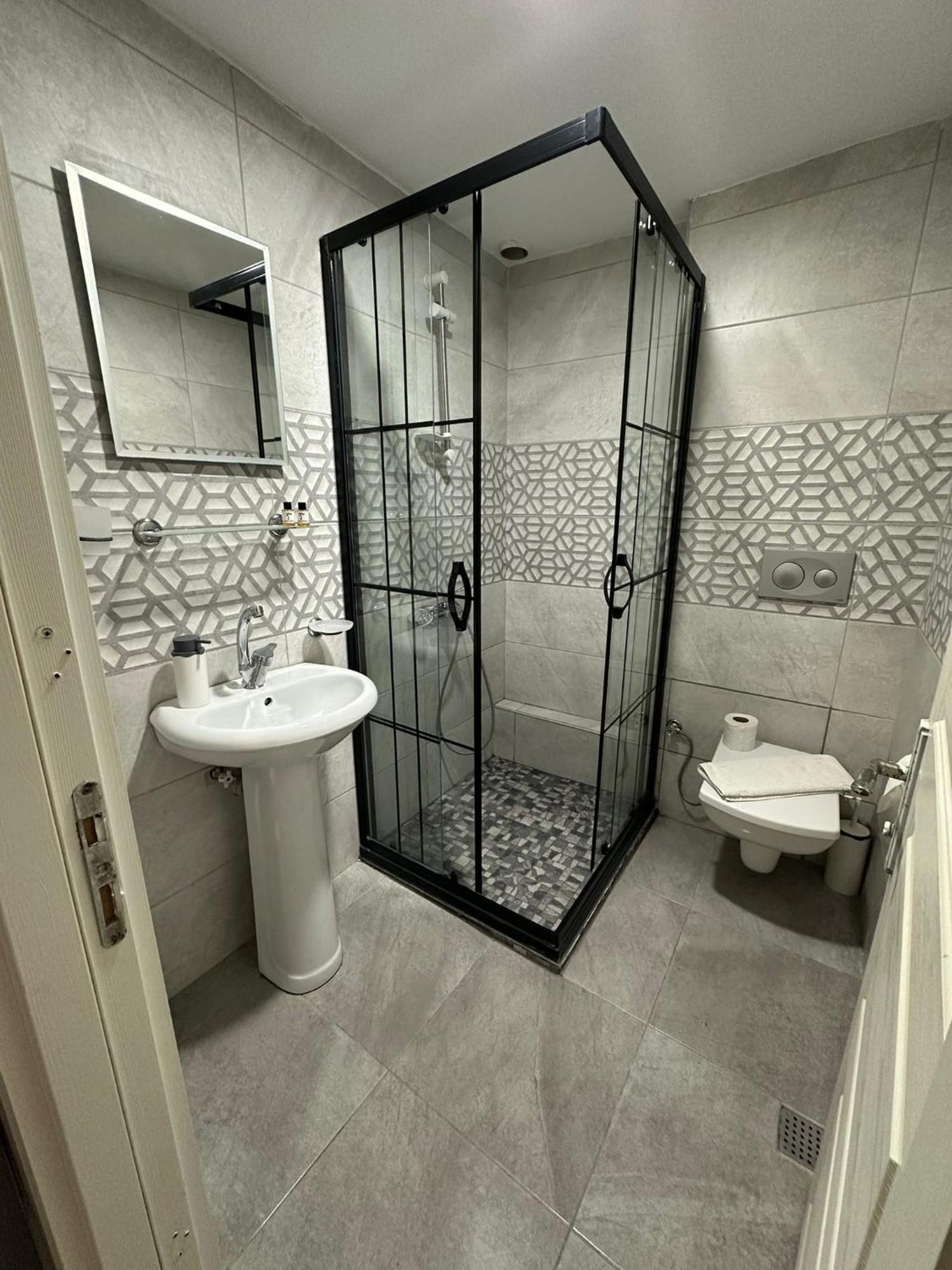 Hotel Estambul Extérieur photo