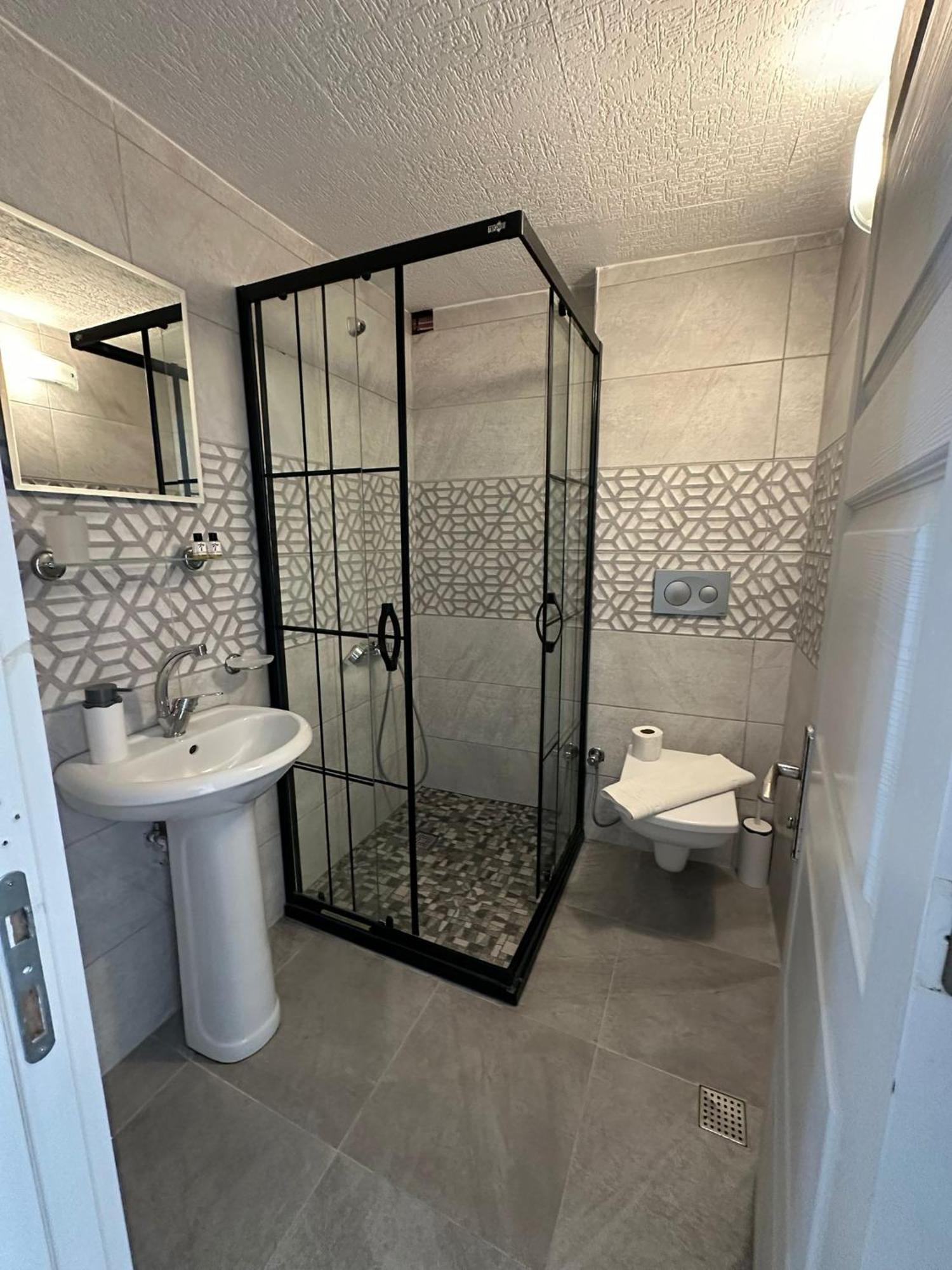 Hotel Estambul Extérieur photo